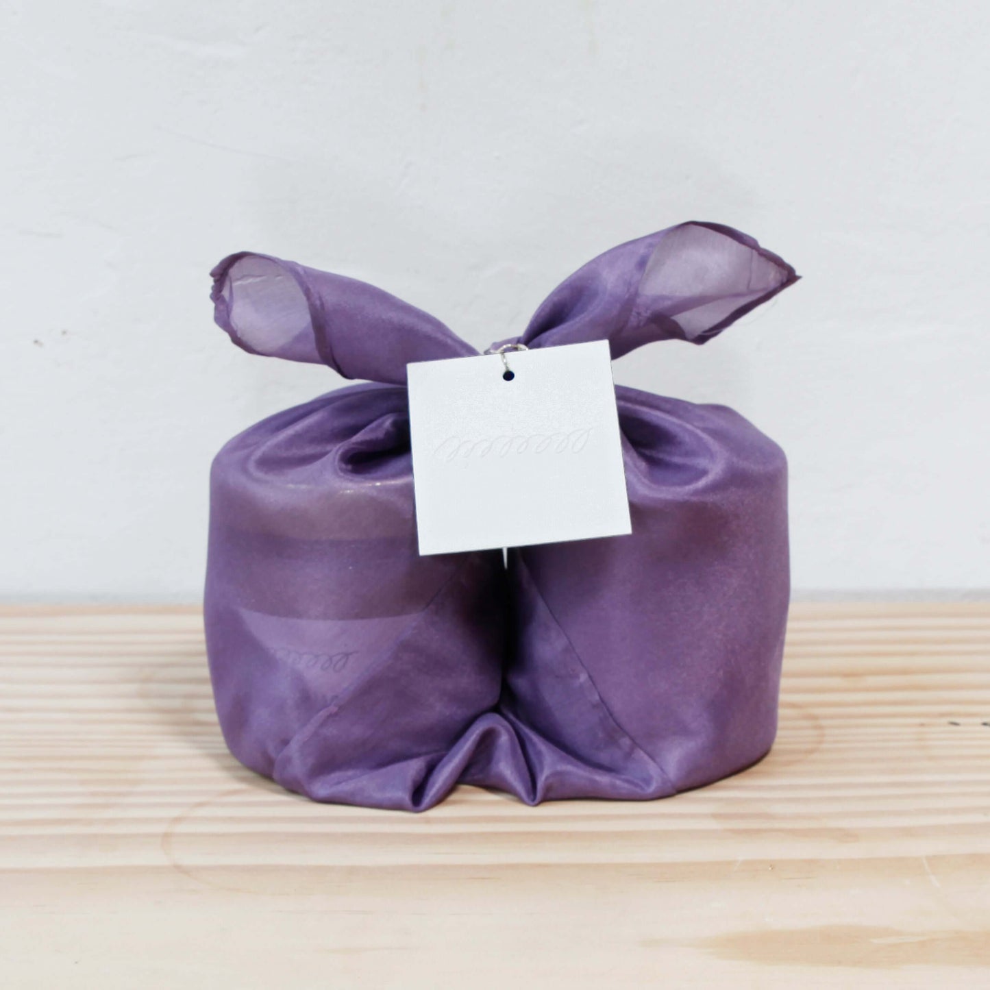 Miso Geschenkset mithilfe von Furoshiki für das gift set miso