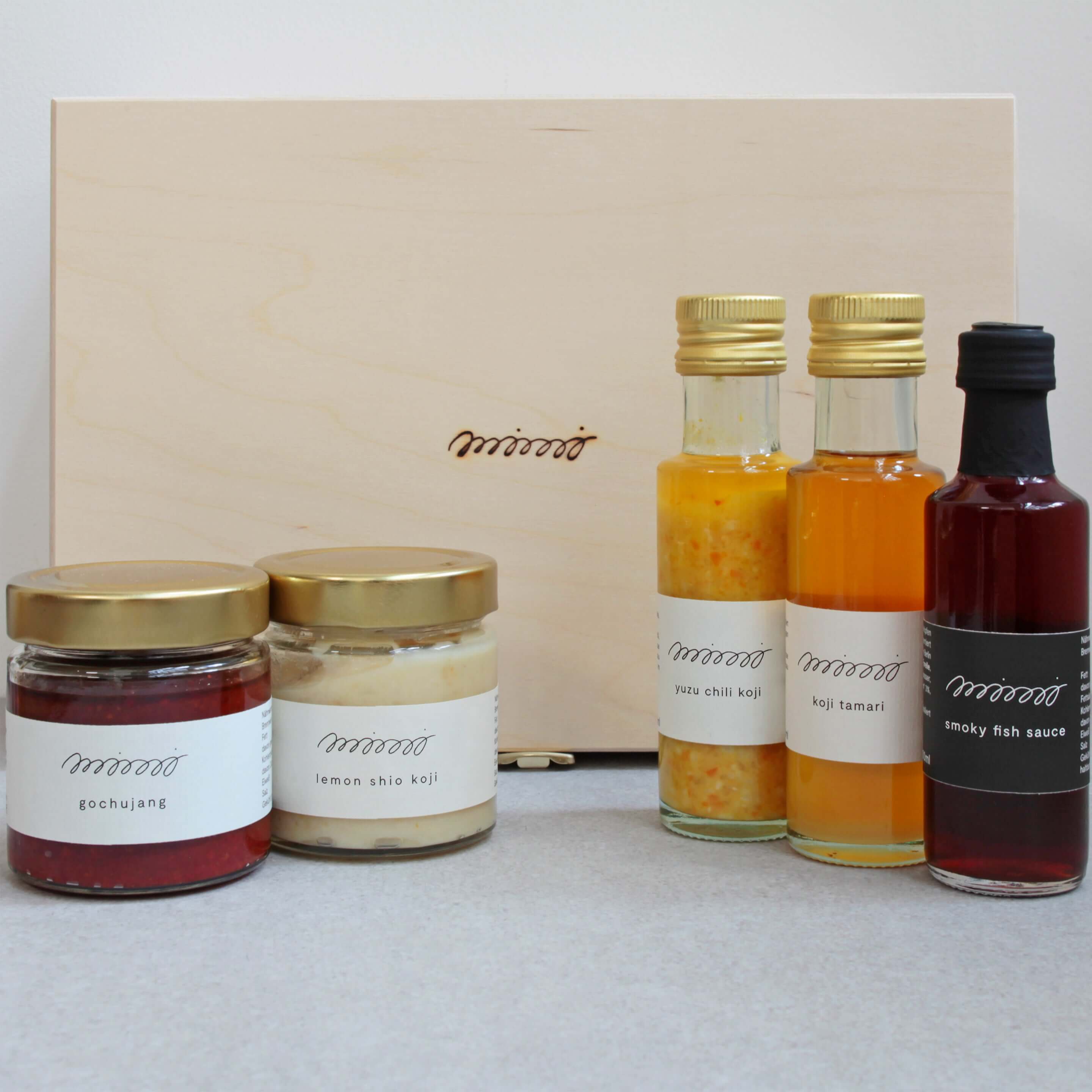 gift box geschenke kirste aus holz